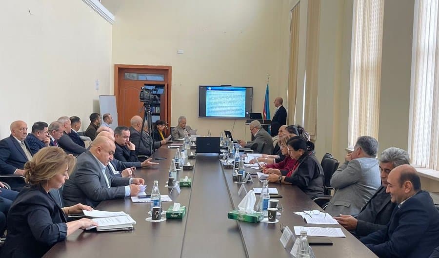 Dissertasiya Şurasında “Azərbaycanda rekreasiya resursları bazarının genişləndirilməsi istiqamətləri” mövzusunda dissertasiya işi müdafiə olunub