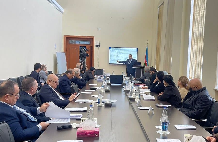 “Azərbaycan Respublikasında aqrar sığorta bazarının tənzimlənməsinin təkmilləşdirilməsi” mövzusunda dissertasiya işi müdafiə olunub