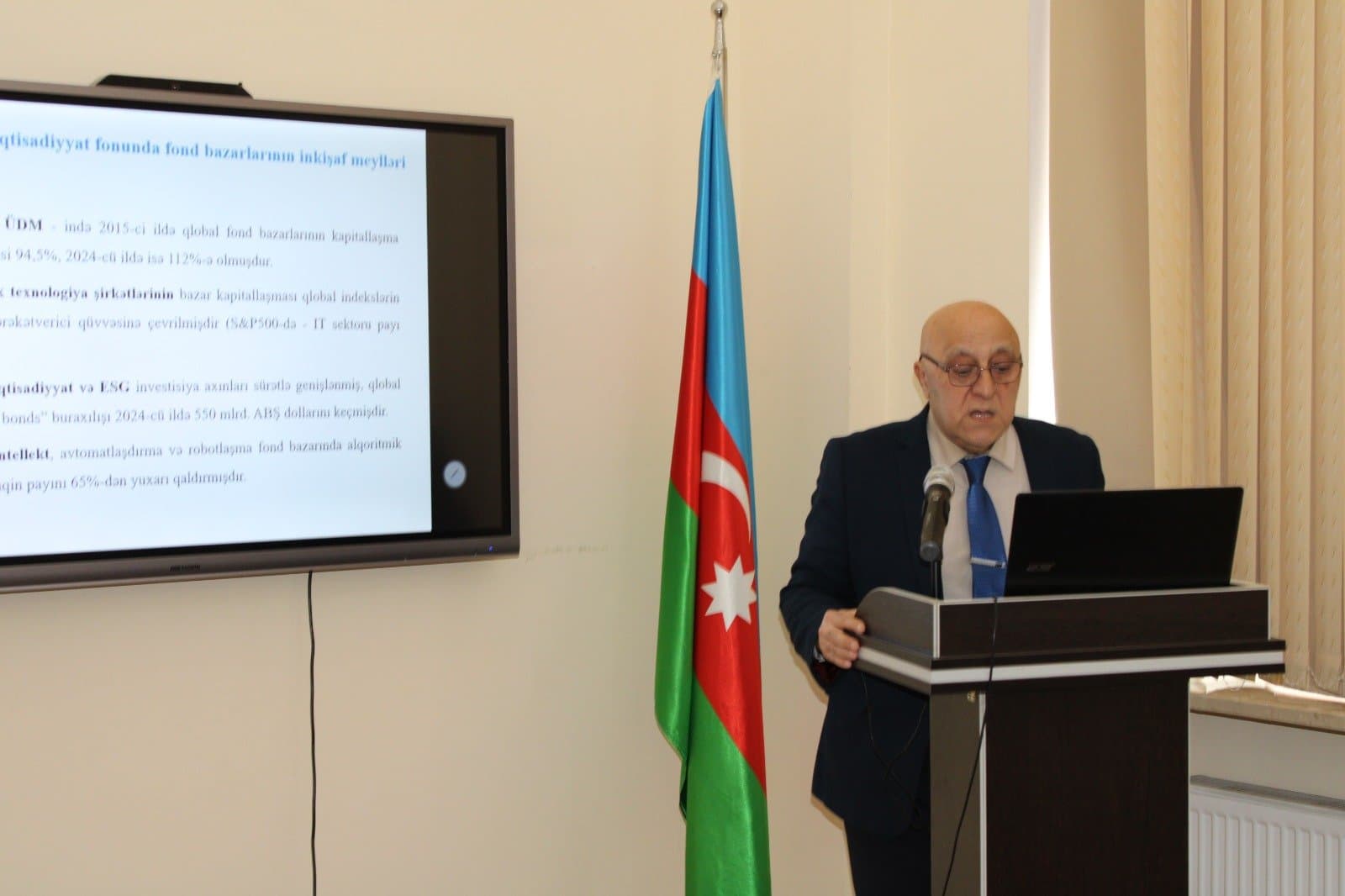 Elmi Şuranın iclasında doktorantların dissertasiya işlərinin mövzuları müzakirə edilib 3