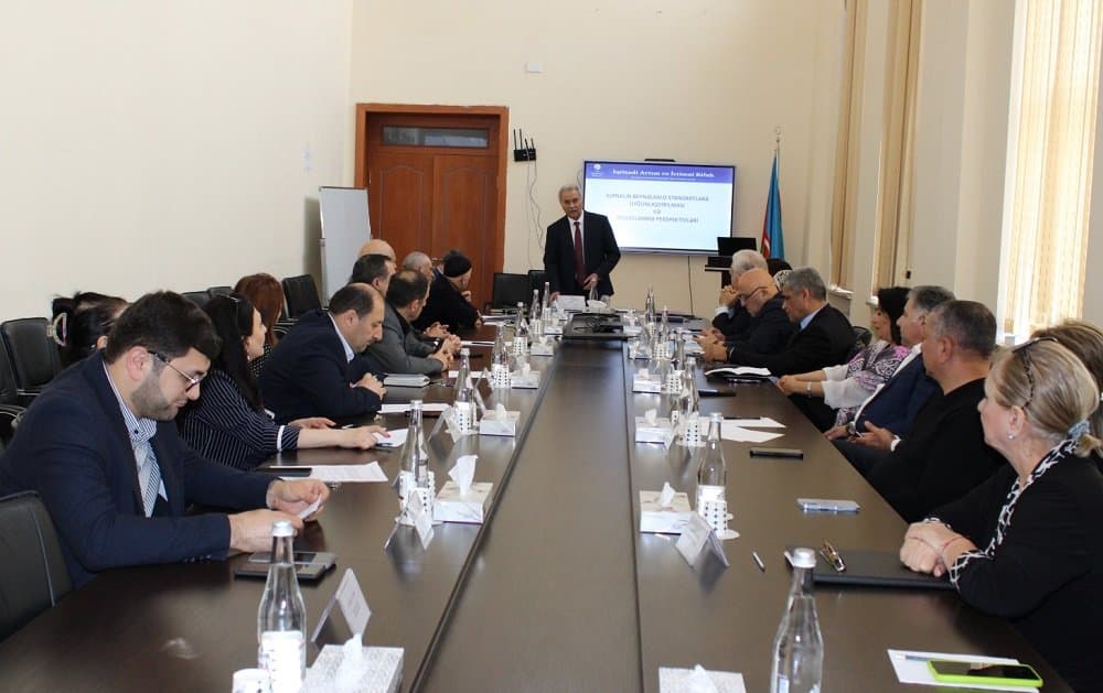 İqtisadiyyat İnstitutunun Elmi Şurasının iclası keçirilib