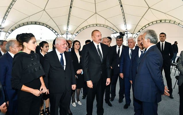 AMEA İqtisadiyyat İnstitutunun alimləri, professorlar - Nazim İmanov, Akif Musayev və Tərbiz Əliyev Prezident İlham Əliyev və birinci xanım Mehriban Əliyevanın Füzuli rayon ictimaiyyətinin nümayəndələri ilə görüşündə iştirak ediblər 12