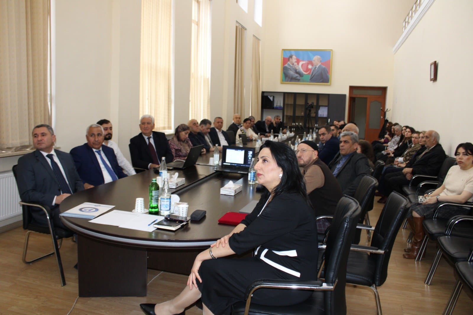 Türkiyənin Ege Universitetinin dosenti İqtisadiyyat İnstitutunun elmi seminarında çıxış edib 3
