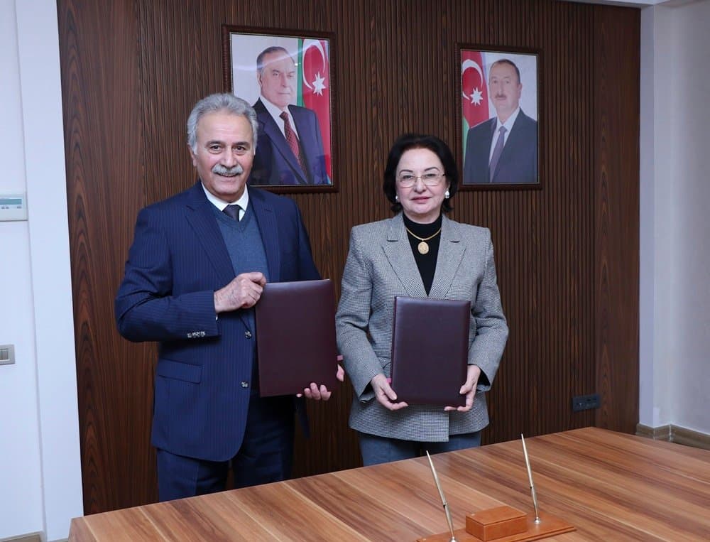 İqtisadiyyat İnstitutu ilə AzMİU arasında əməkdaşlığa dair memorandum imzalanıb 3