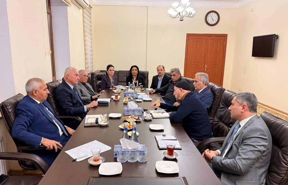 İqtisadiyyat İnstitutunda Laçın rayonunda Prezidentin xüsusi nümayəndəsi Məsim Məmmədovla görüş keçirilib