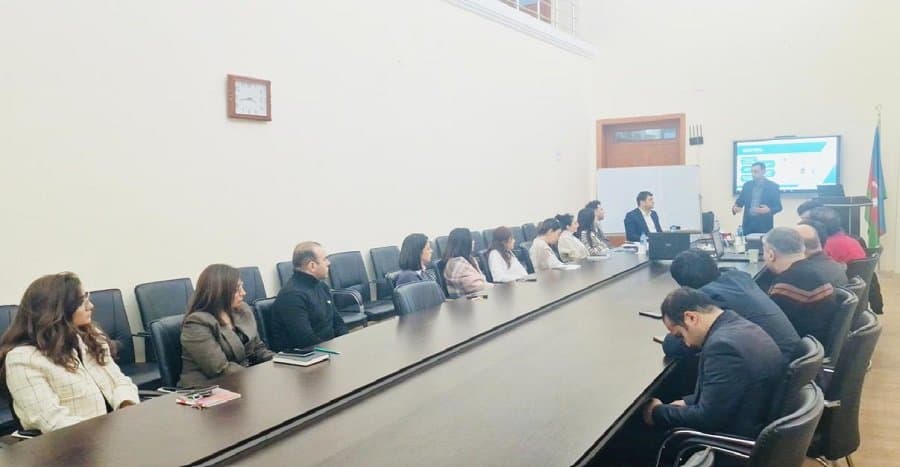 Mərkəzi Bankın eksperti İqtisadiyyat İnstitutunda "Plastik kartlar və nağdsız ödənişlər" mövzusunda çıxış edib 2