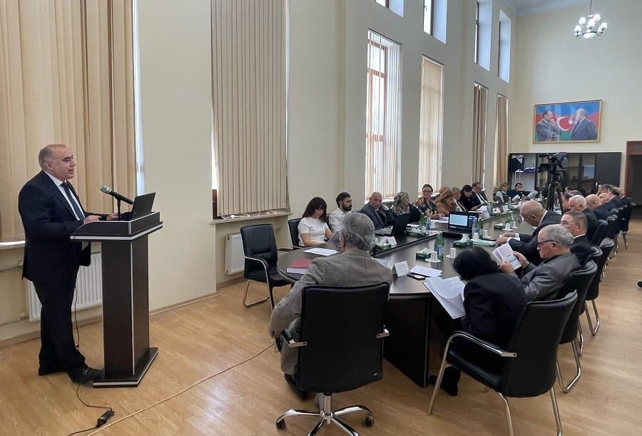 "Sənaye müəssisələrində strateji idarəetmənin modernləşdirilməsi” mövzusunda dissertasiya işi müdafiə olunub 2