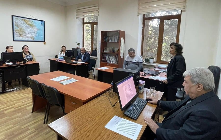 "Regional inkişaf və təbii sərvətlərdən istifadə problemləri" şöbəsində hesabatlar dinlənilib