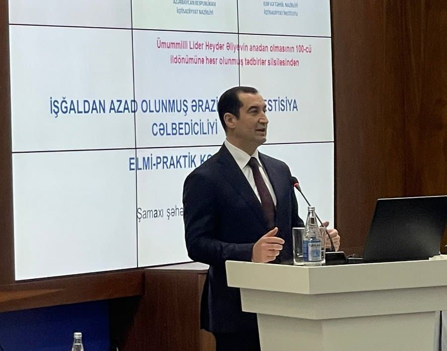 “İşğaldan azad olunmuş ərazilərin investisiya cəlbediciliyi” mövzusunda elmi-praktik konfrans keçirilib 16