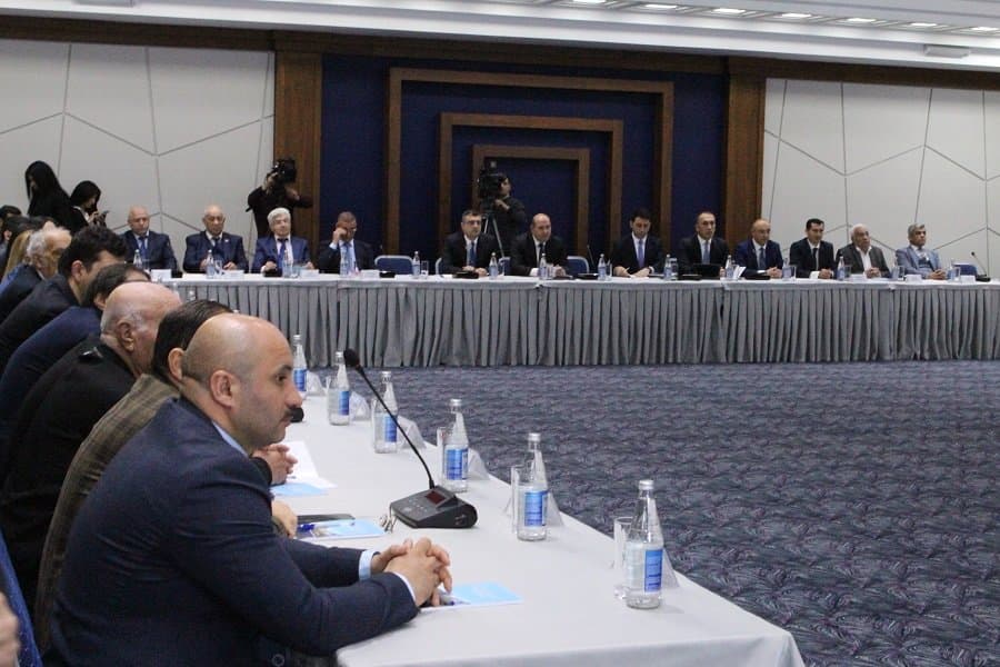 “İşğaldan azad olunmuş ərazilərin investisiya cəlbediciliyi” mövzusunda elmi-praktik konfrans keçirilib 18