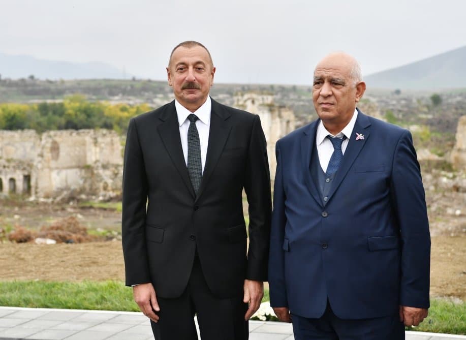 AMEA İqtisadiyyat İnstitutunun alimləri, professorlar - Nazim İmanov, Akif Musayev və Tərbiz Əliyev Prezident İlham Əliyev və birinci xanım Mehriban Əliyevanın Füzuli rayon ictimaiyyətinin nümayəndələri ilə görüşündə iştirak ediblər 15