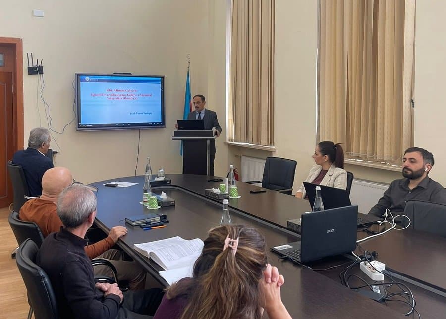 Elmi seminarda Azərbaycanda aqroemal sənayesinin inkişafı problemləri müzakirə edilib 3