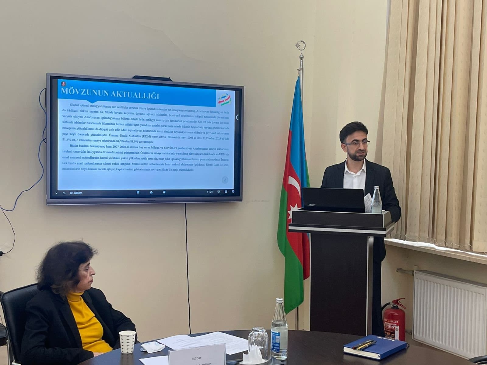 “Qlobal iqtisadi böhran şəraitində Azərbaycanda sənaye müəssisələrinin fəaliyyətinin tənzimlənməsi” mövzusunda dissertasiya işi müdafiə olunub 2
